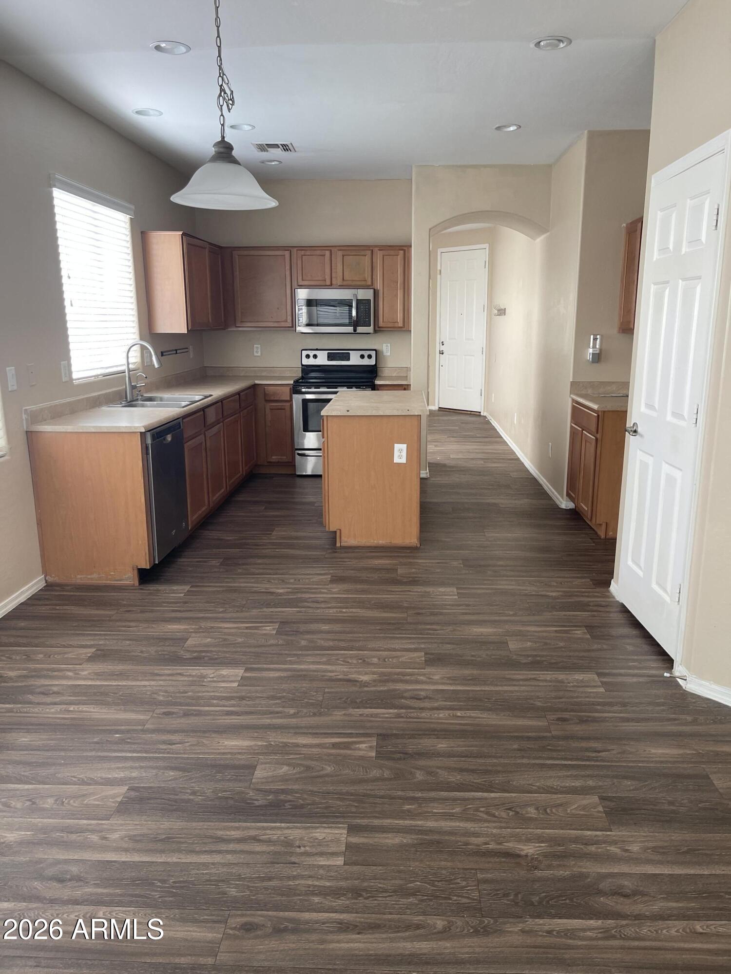 4626 East Murrieta Road Gilbert, AZ 85297 - Photo 4 of 10 20260702_153820510_iOS
