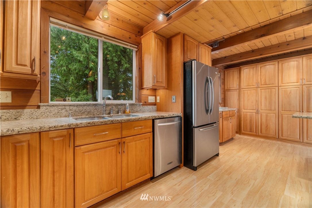 9928 Johnson Point Road Northeast Olympia, WA 98516 - Photo 30 of 40 Gallery Image 30