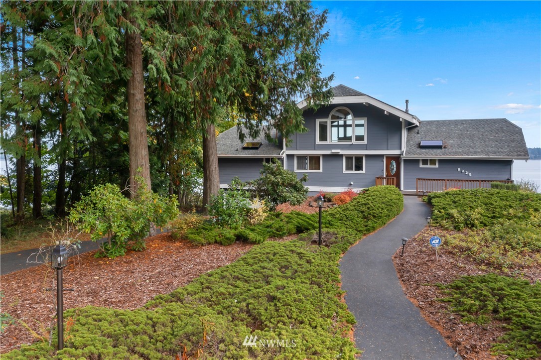 9928 Johnson Point Road Northeast Olympia, WA 98516 - Photo 9 of 40 Gallery Image 9