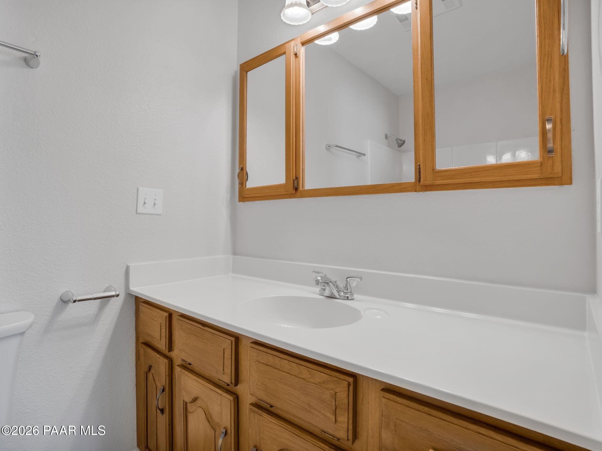 371 Rim Rock Circle Prescott, AZ 86303 - Photo 22 of 36 024_Bedroom 1 Bathroom Vanity