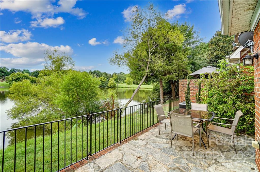 615 Crosswater Lane Fort Mill, SC 29708 - Photo 41 of 44 Gallery Image 41
