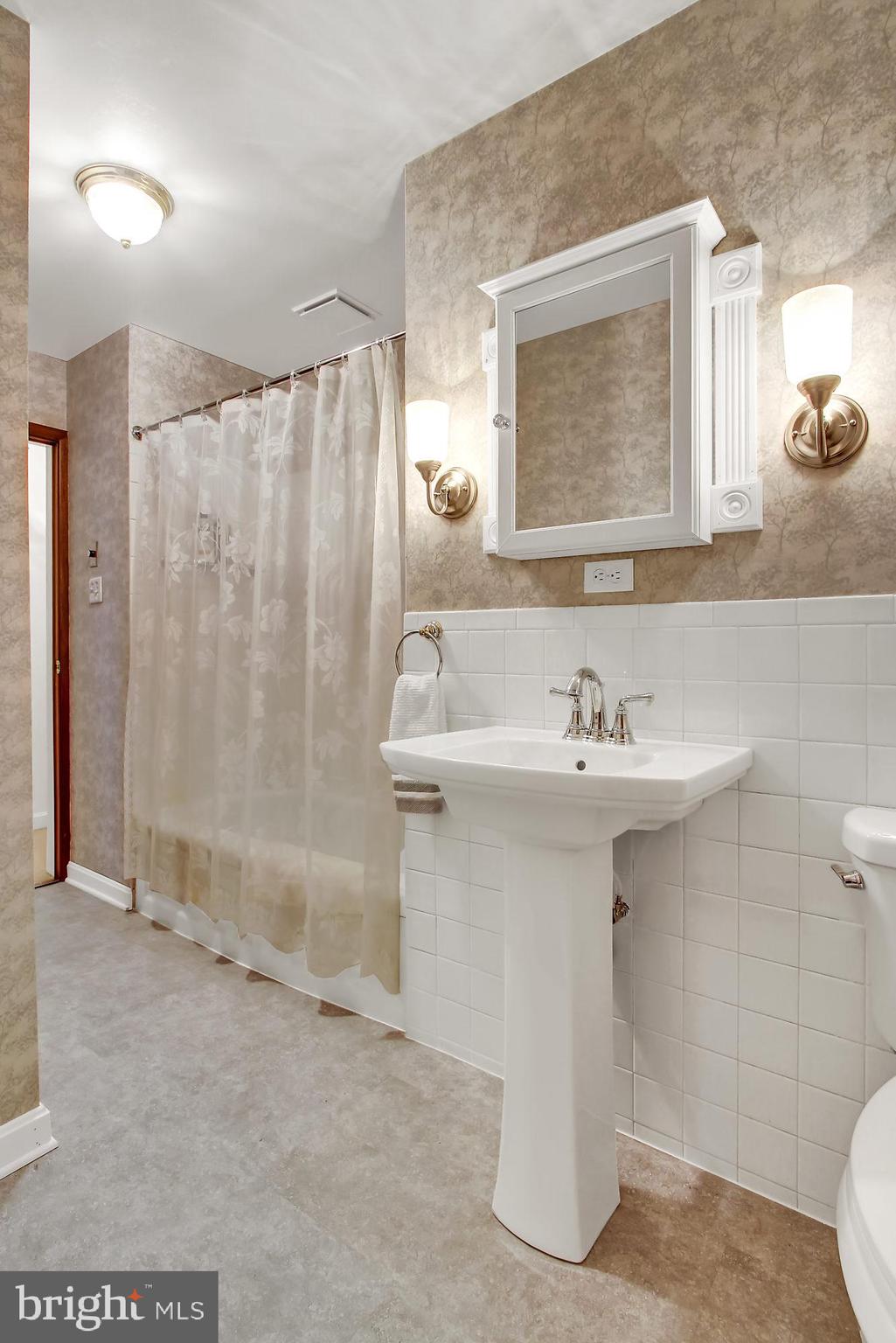 266 Diller Road Hanover, PA 17331 - Photo 21 of 36 Gallery Image 21