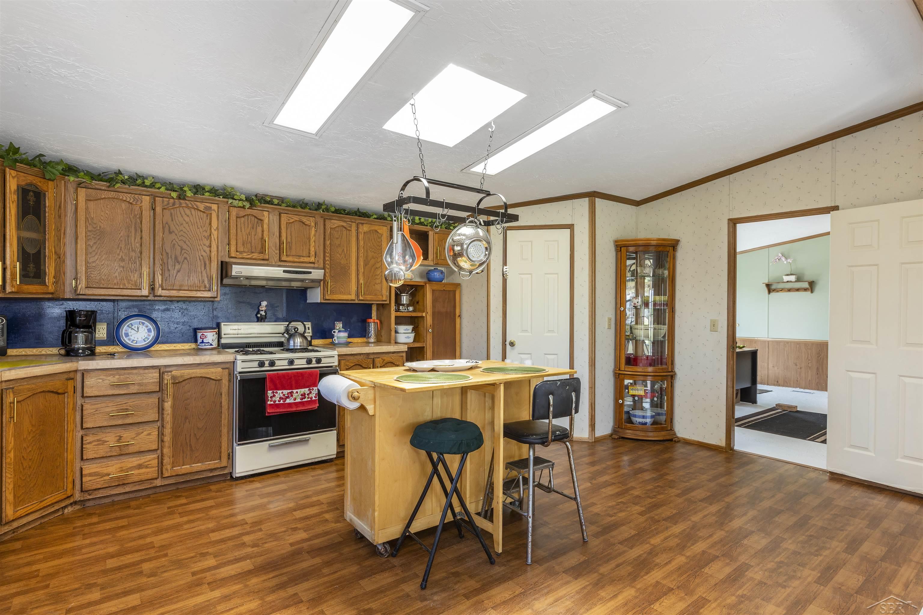 910 South Garfield Road Linwood, MI 48634 - Photo 10 of 54