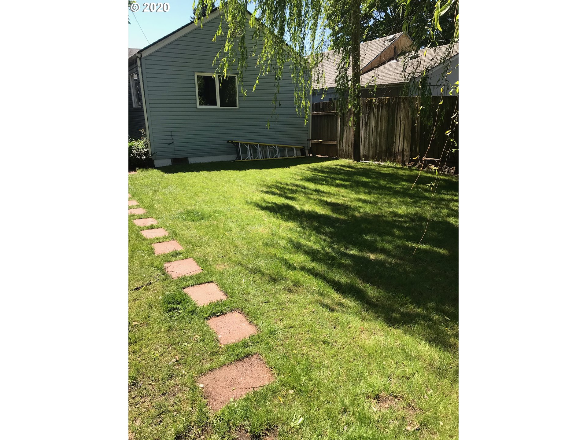 640 G Street Springfield, OR 97477 - Photo 16 of 25
