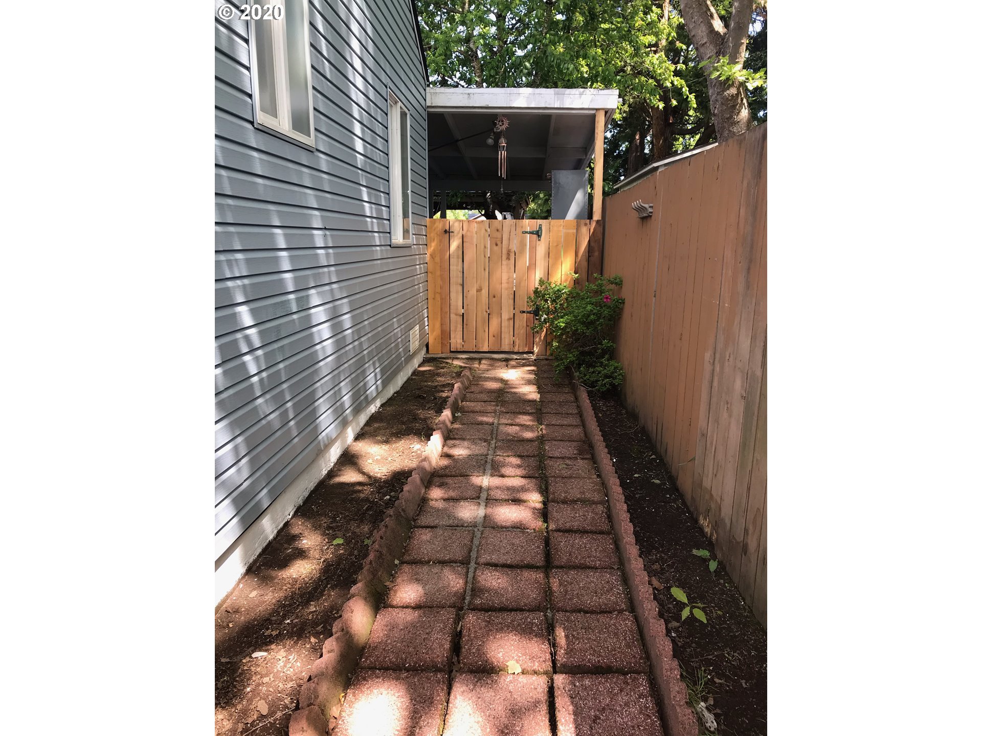 640 G Street Springfield, OR 97477 - Photo 17 of 25
