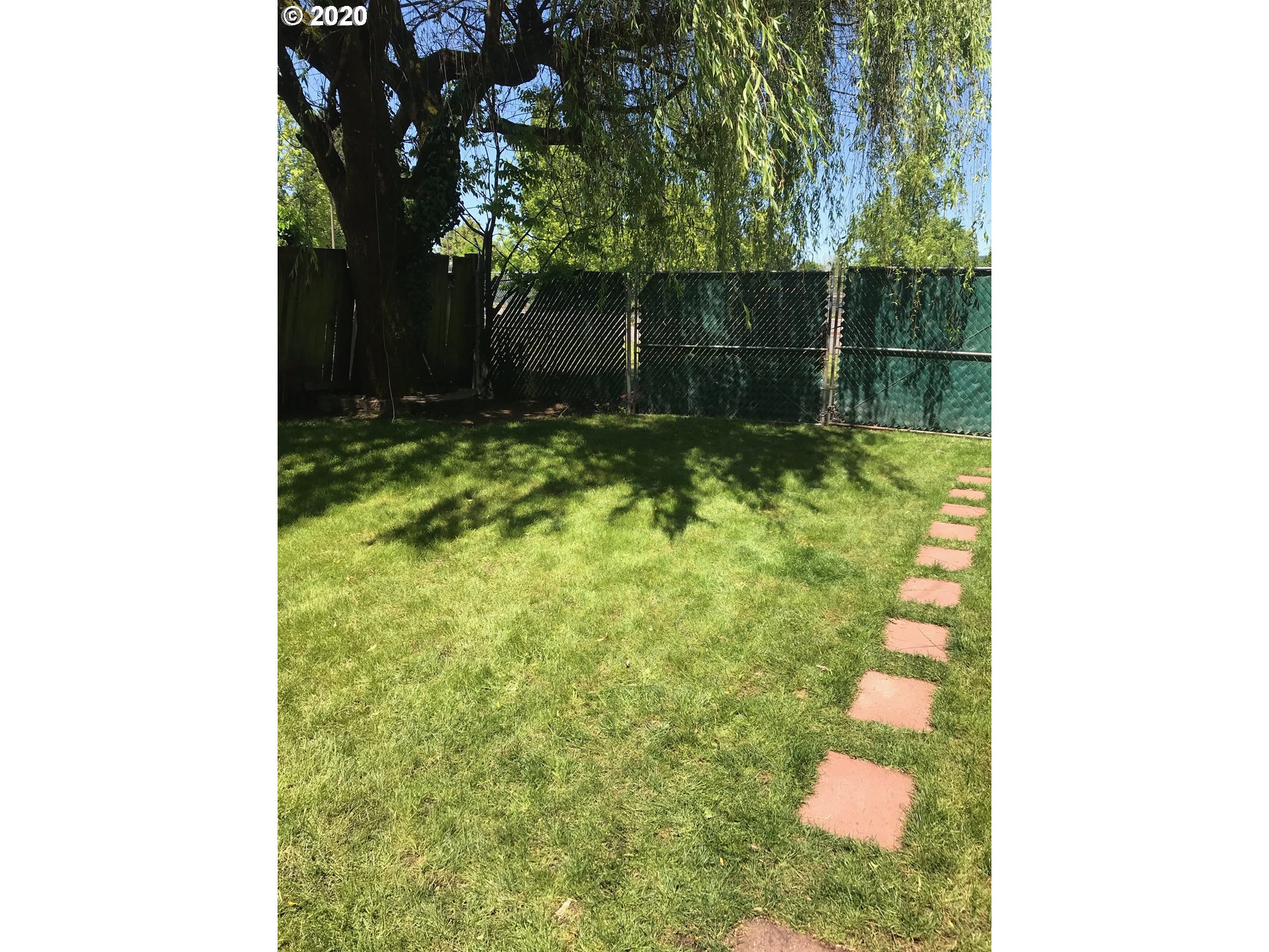 640 G Street Springfield, OR 97477 - Photo 19 of 25