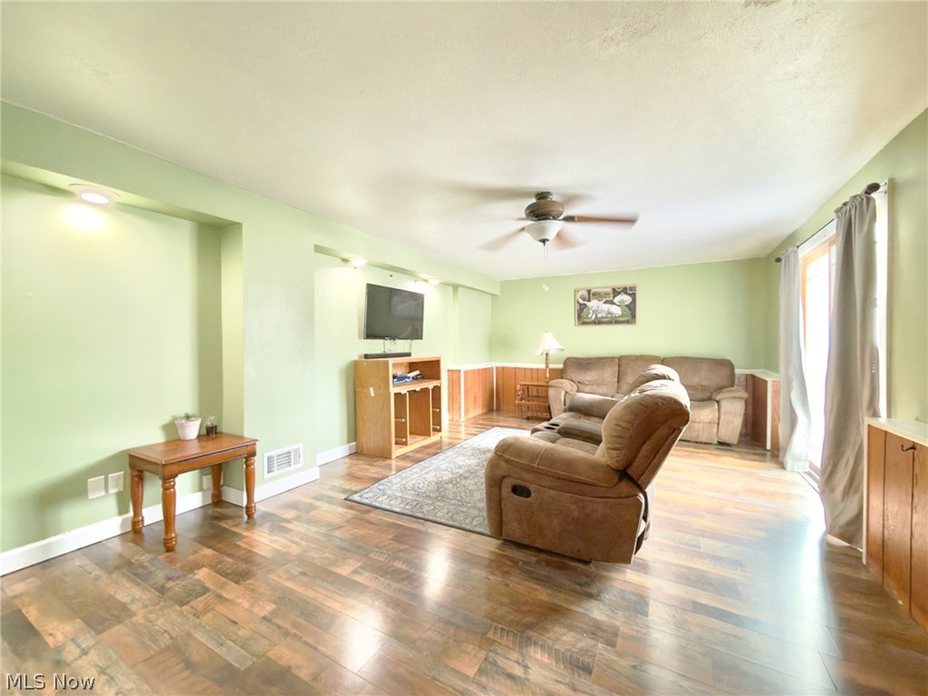 1664 Douglas Road Wickliffe, OH 44092 - Photo 15 of 16