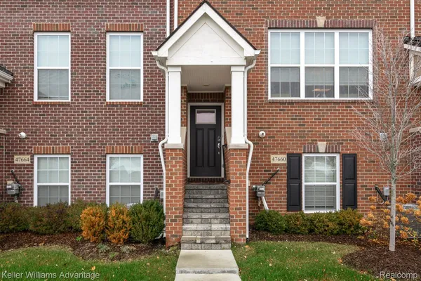 $3,200 | 47660 Alden Terrace South, Northville, MI 48168