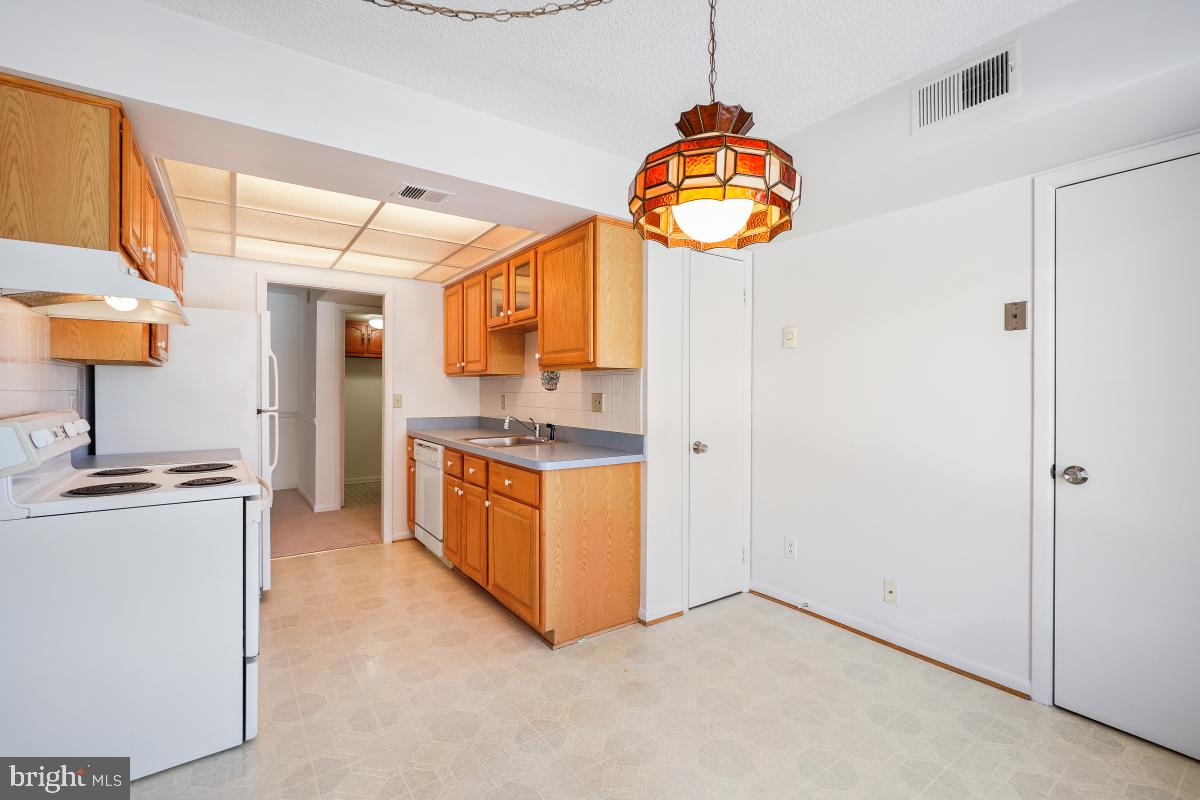 15301 Beaverbrook Court, Unit 2C Silver Spring, MD 20906 - Photo 15 of 30