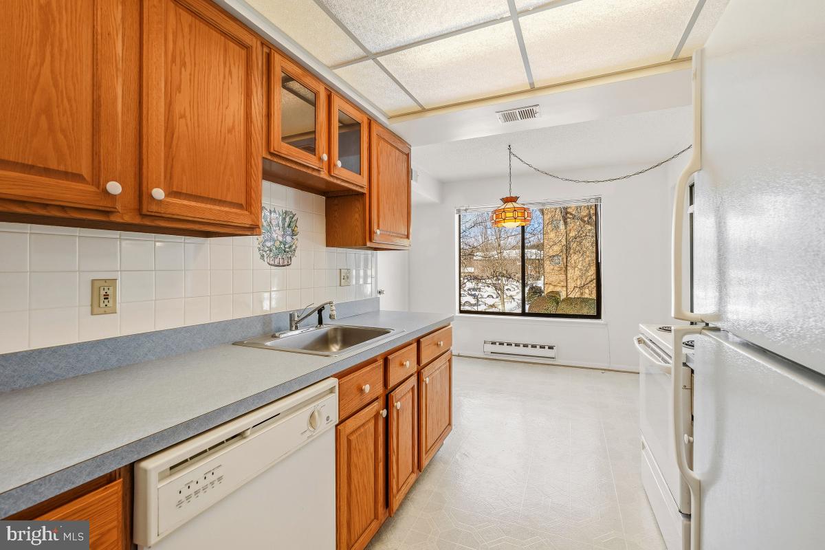 15301 Beaverbrook Court, Unit 2C Silver Spring, MD 20906 - Photo 19 of 30