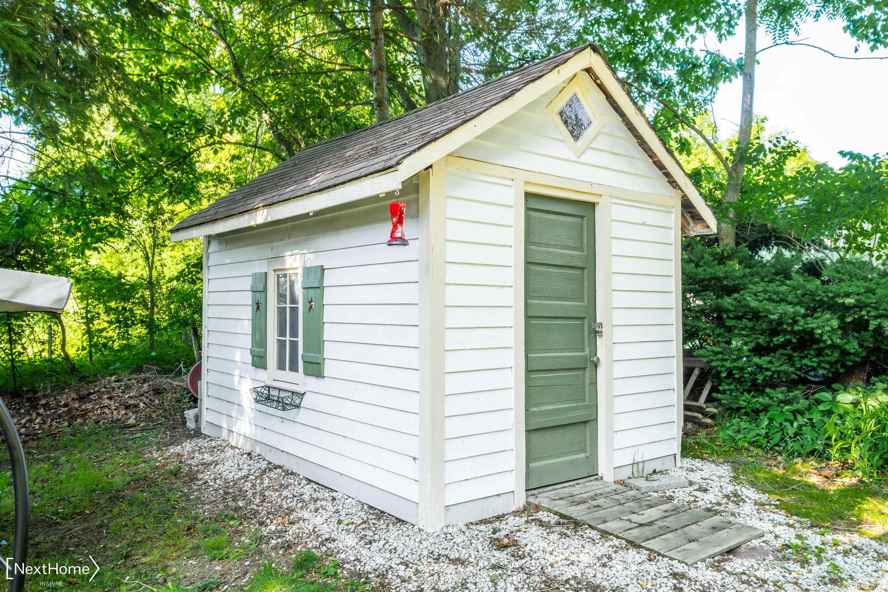 10400 Coldwater Road Flushing, MI 48433 - Photo 25 of 34