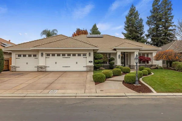$758,000 | 2067 Robin Hood Lane, Merced, CA 95340