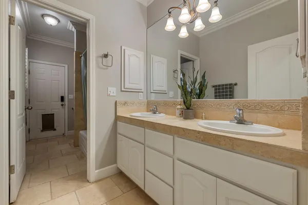 $758,000 | 2067 Robin Hood Lane, Merced, CA 95340