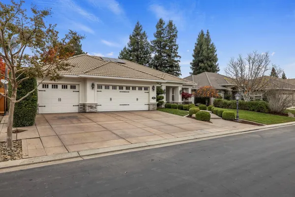 $758,000 | 2067 Robin Hood Lane, Merced, CA 95340