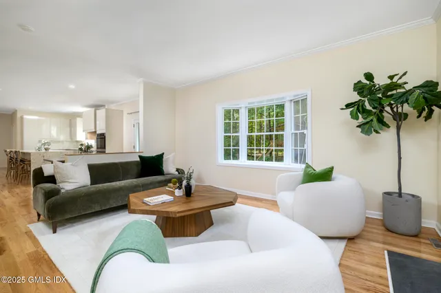 $1,488,000 | 185 Interlaken Road, Stamford, CT 06903