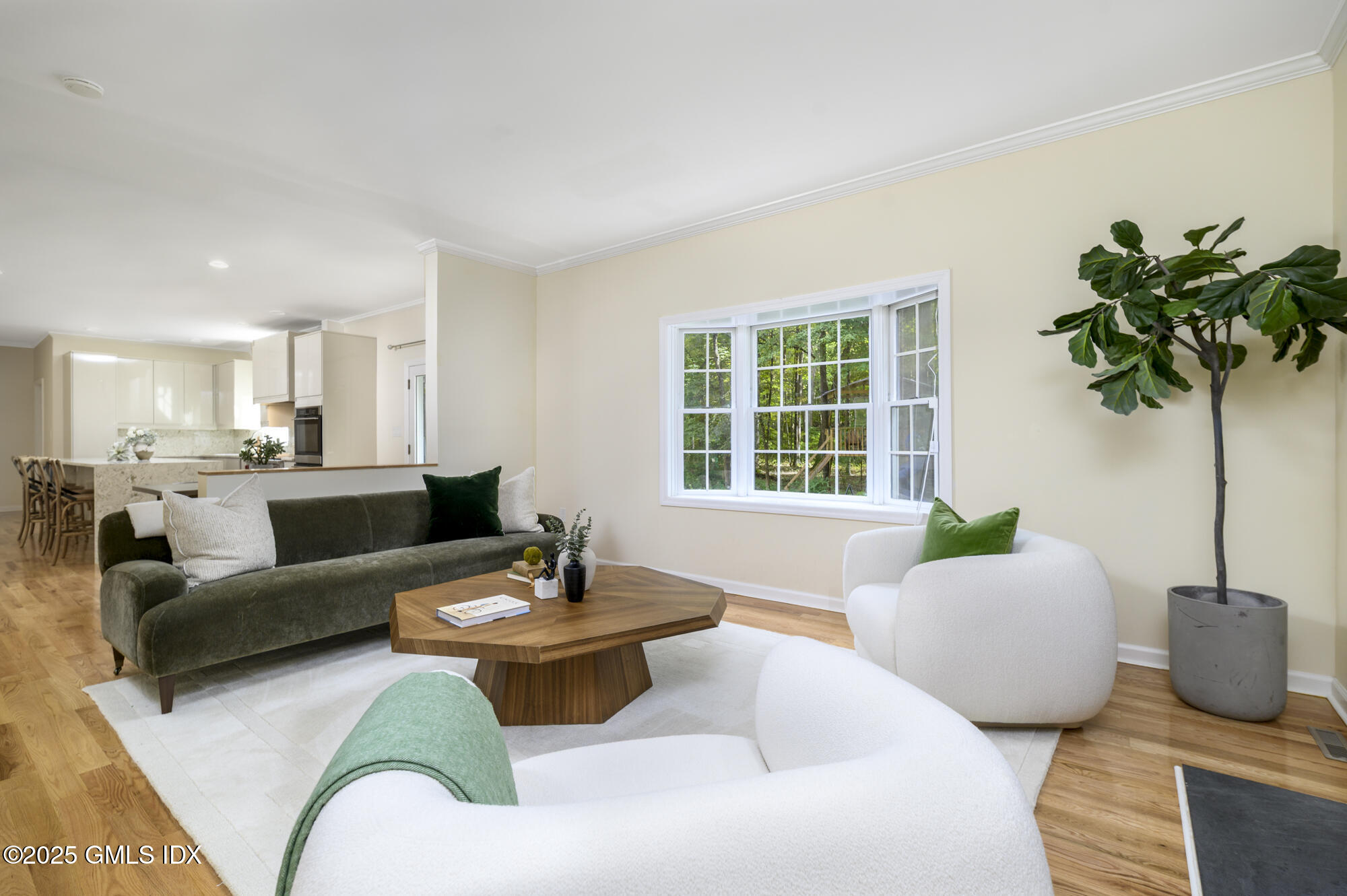 185 Interlaken Road Stamford, CT 06903 - Photo 12 of 40 185INT-49