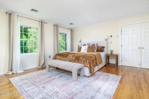 $1,488,000 | 185 Interlaken Road, Stamford, CT 06903