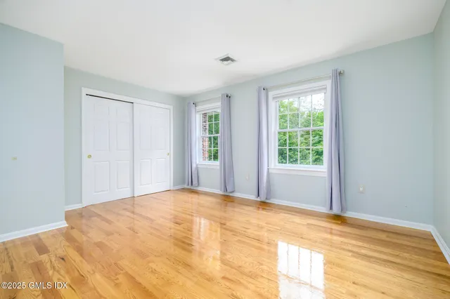 $1,488,000 | 185 Interlaken Road, Stamford, CT 06903