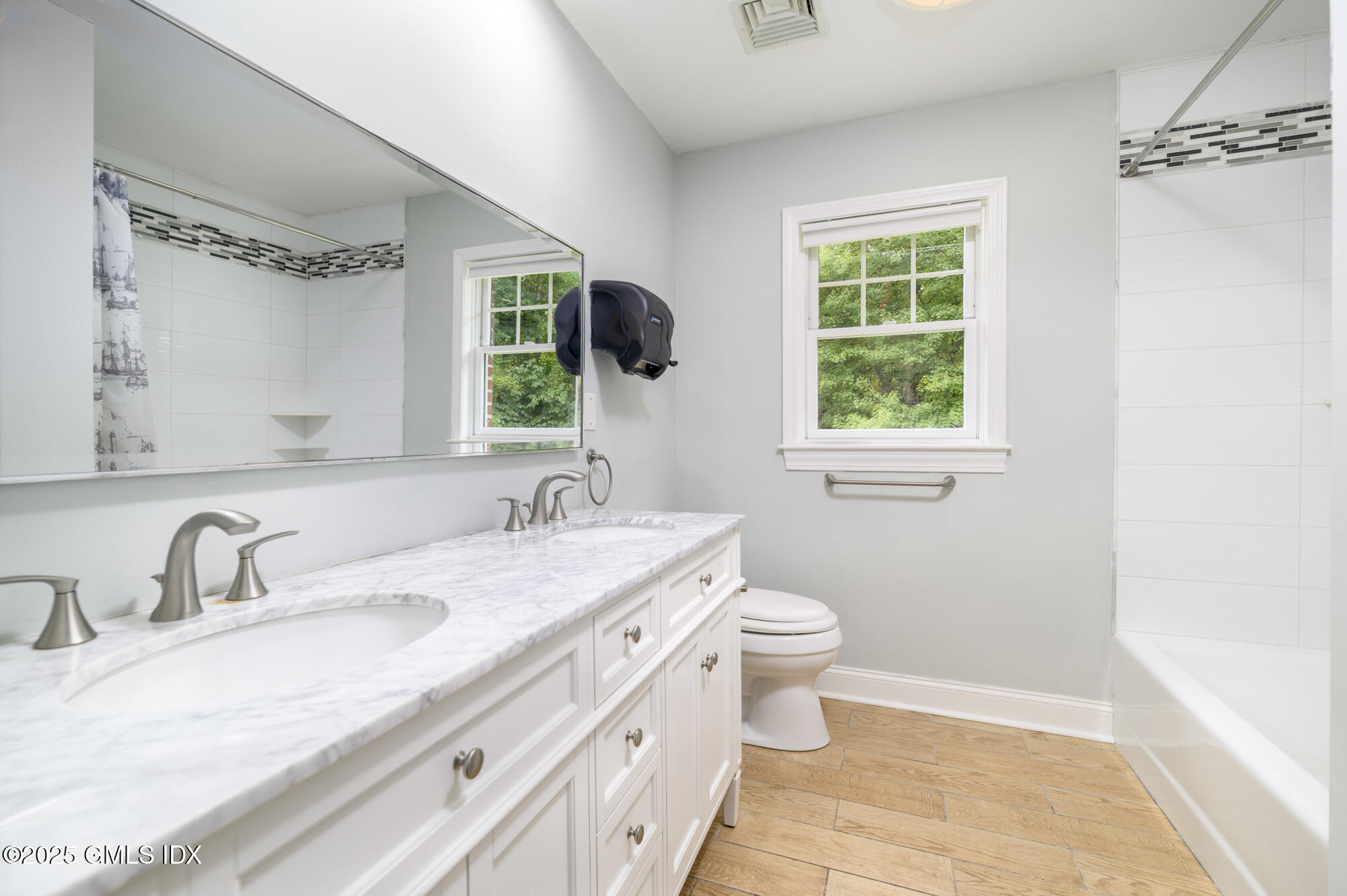 185 Interlaken Road Stamford, CT 06903 - Photo 27 of 40 185INT-19