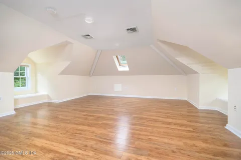 $1,488,000 | 185 Interlaken Road, Stamford, CT 06903