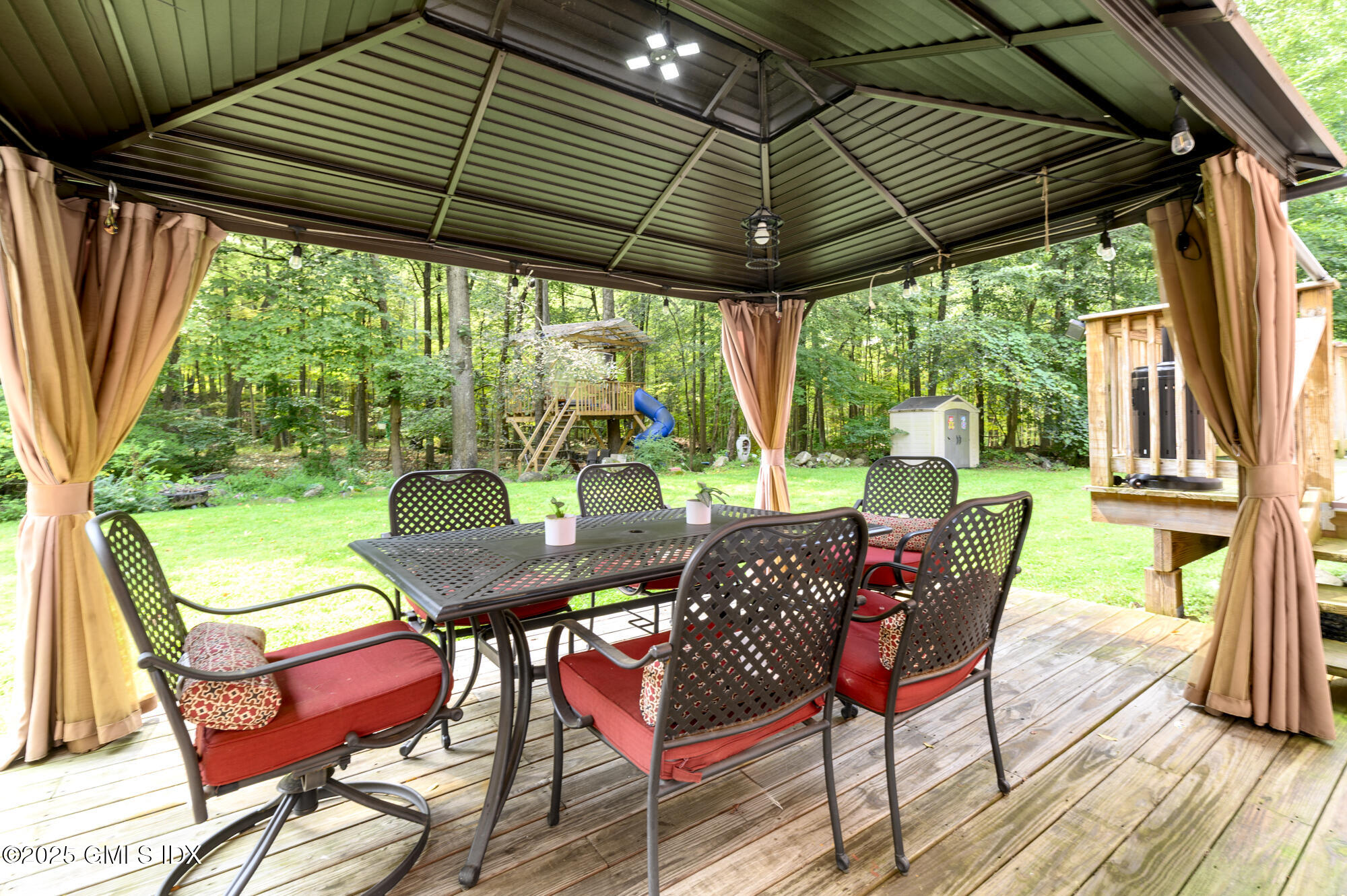 185 Interlaken Road Stamford, CT 06903 - Photo 34 of 40 185INT-14