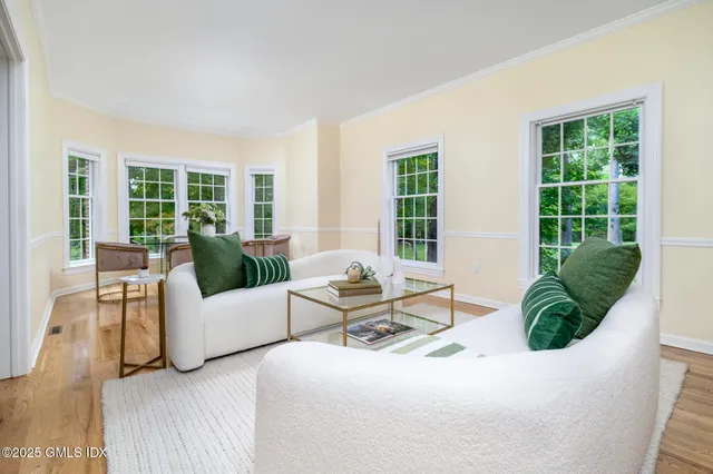 $1,488,000 | 185 Interlaken Road, Stamford, CT 06903