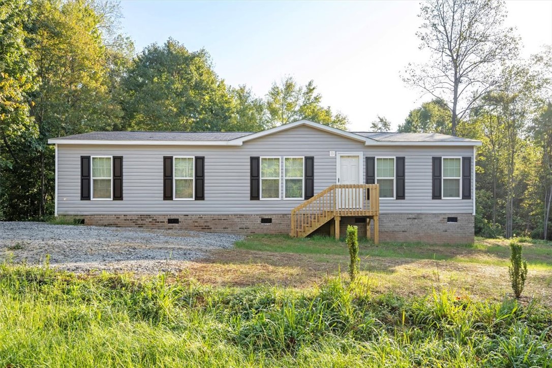 321 Cedar Wood Ranch Road Westminster, SC 29693 - Photo 1 of 32 Gallery Image 1
