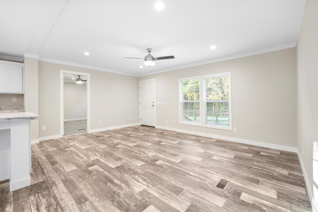 321 Cedar Wood Ranch Road Westminster, SC 29693 - Photo 4 of 32 Gallery Image 4