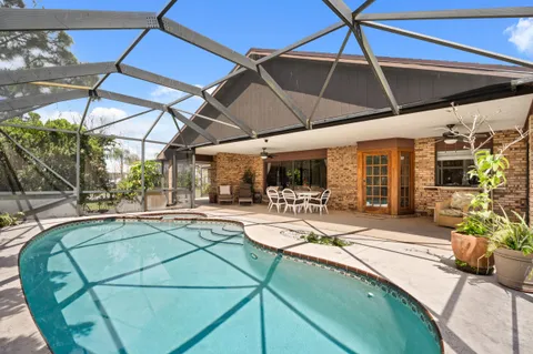 $465,000 | 472 Southeast Majestic Terrace, Port St. Lucie, FL 34983