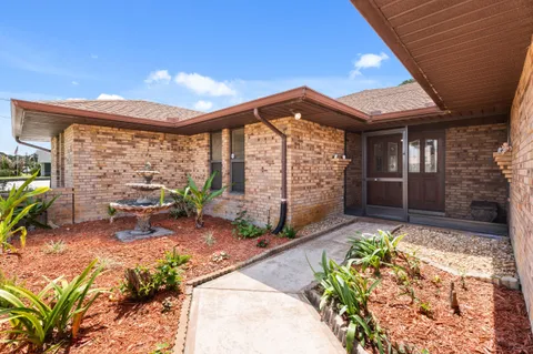 $465,000 | 472 Southeast Majestic Terrace, Port St. Lucie, FL 34983