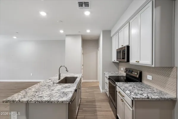 $2,495 | 1823 East Chelsea Lane, Unit 106, Gilbert, AZ 85295