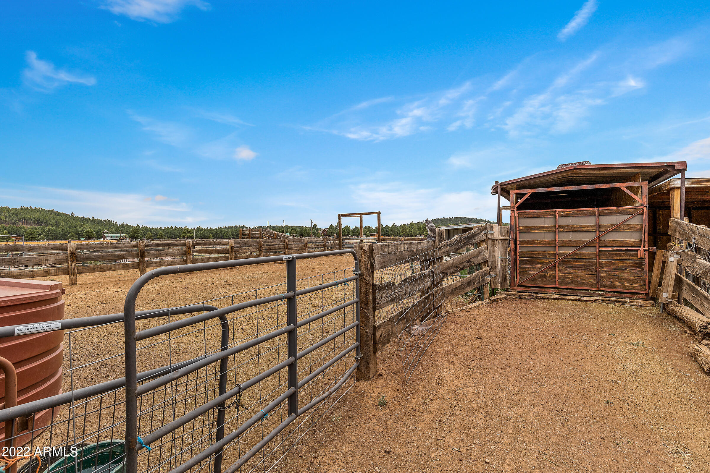 3123 North Spring Valley Road Parks, AZ 86018 - Photo 57 of 66 Arena