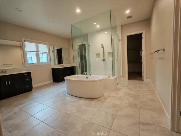 $11,000 | 55 Thrasher, Irvine, CA 92618