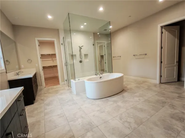 $11,000 | 55 Thrasher, Irvine, CA 92618