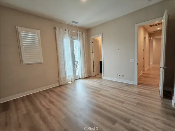 $11,000 | 55 Thrasher, Irvine, CA 92618