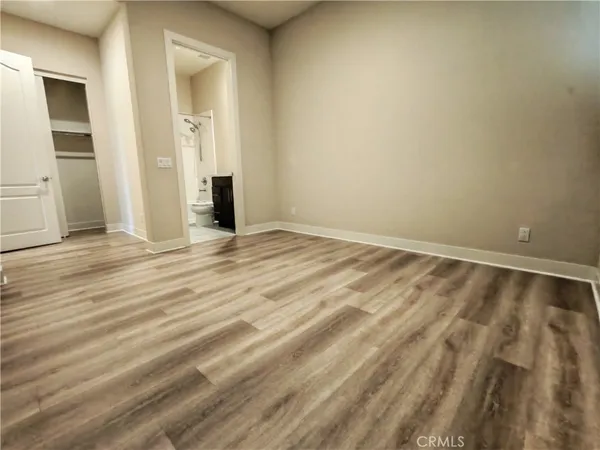 $11,000 | 55 Thrasher, Irvine, CA 92618