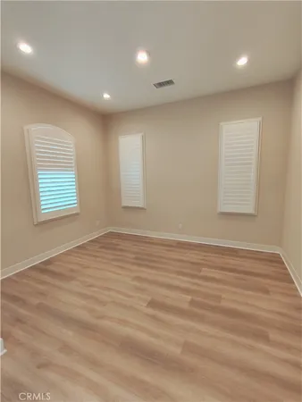 $11,000 | 55 Thrasher, Irvine, CA 92618