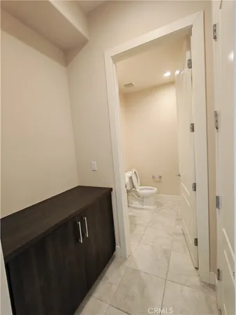 $11,000 | 55 Thrasher, Irvine, CA 92618