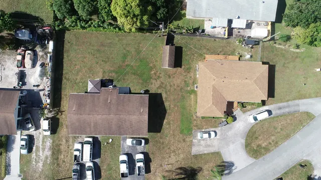 $924,900 | 1675 East Breezy Lane, West Palm Beach, FL 33417