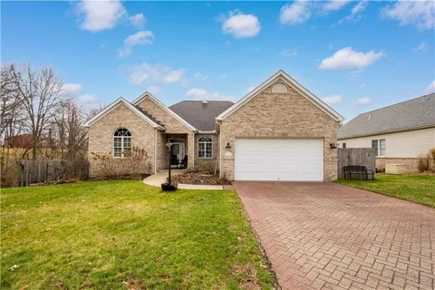 $499,900 | 1045 Maplewood Drive, Canonsburg, PA 15317