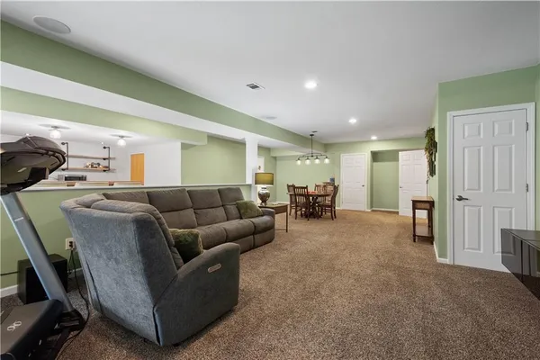 $499,900 | 1045 Maplewood Drive, Canonsburg, PA 15317