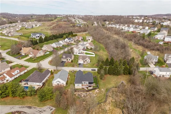 $499,900 | 1045 Maplewood Drive, Canonsburg, PA 15317