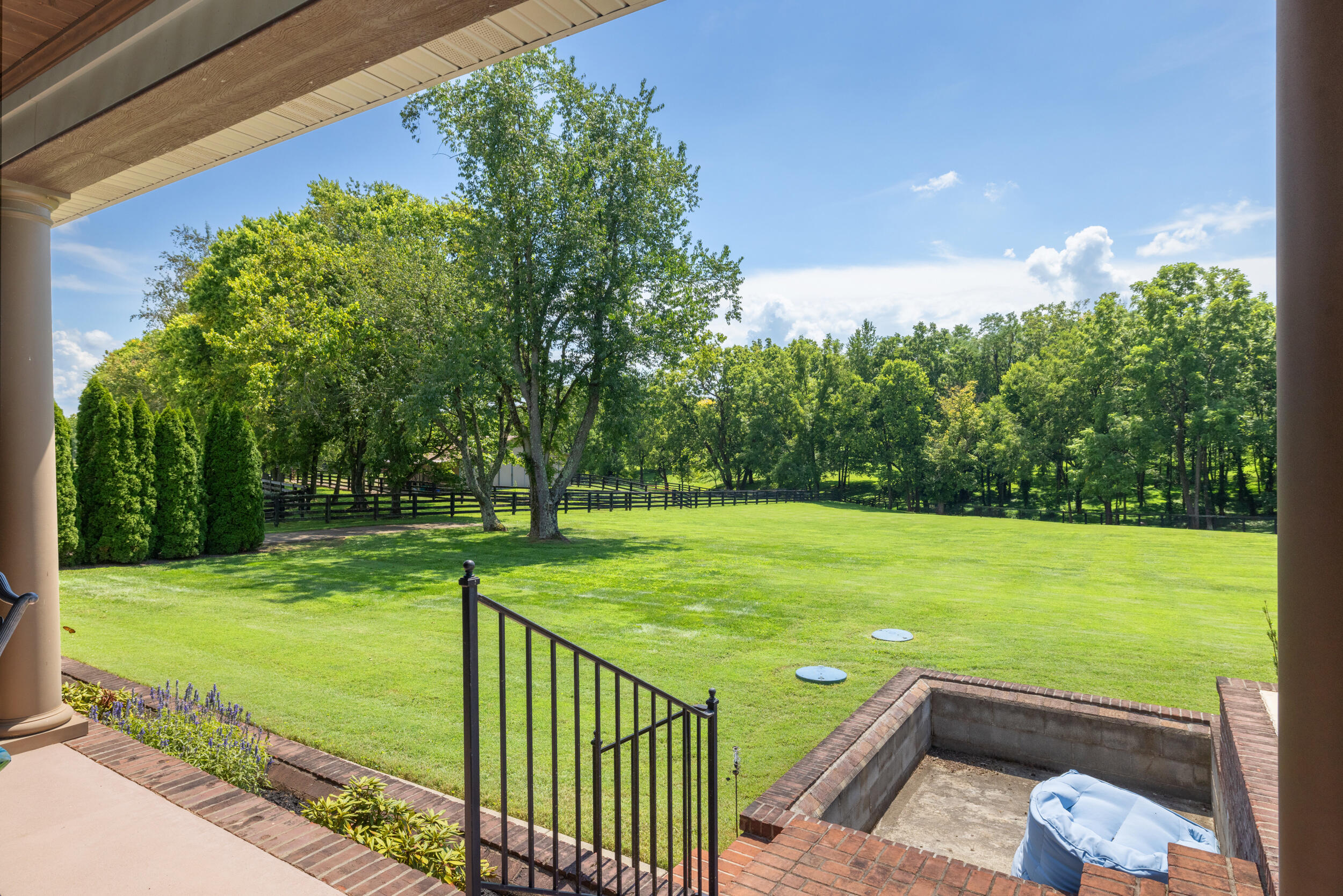 4550 Briar Hill Road Lexington, KY 40516 - Photo 74 of 93 59_1h4a1486