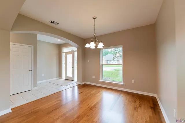 $335,000 | 360 Sugar Plum Street, Houma, LA 70364