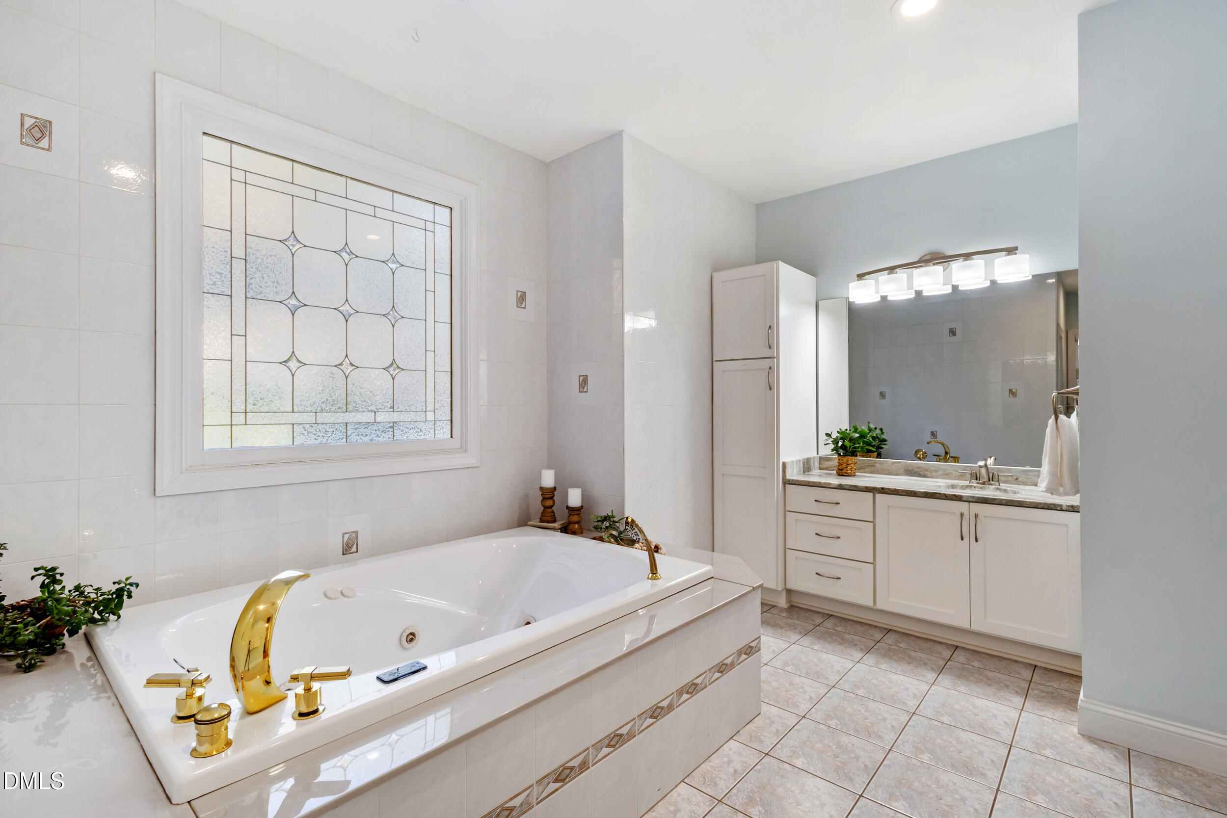 6816 Cool Pond Road Raleigh, NC 27613 - Photo 25 of 65 Primary bathroom