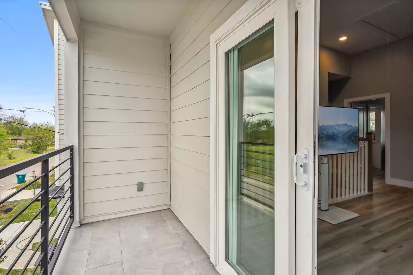 2502 Sam Wilson Street Houston, TX 77020 - Photo 5 of 15 a view of a balcony