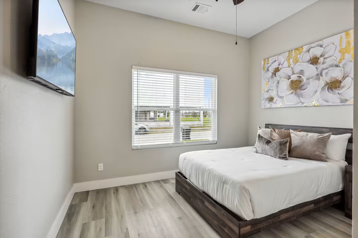 2502 Sam Wilson Street Houston, TX 77020 - Photo 10 of 15 a bedroom with a bed and a window