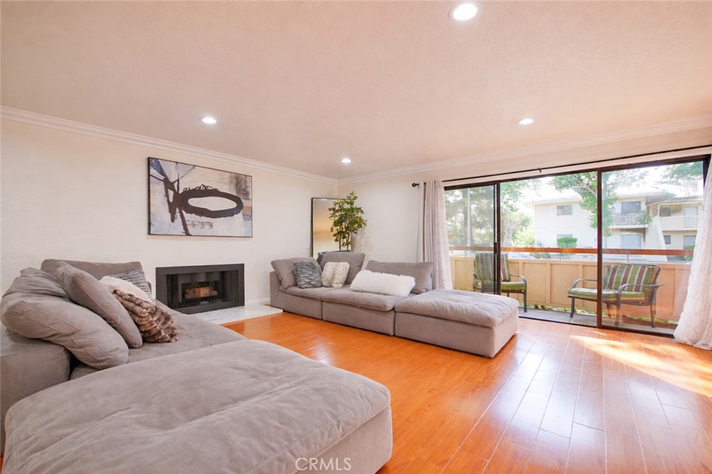 747 Fairview Avenue, Unit A Arcadia, CA 91007 - Photo 6 of 43 Living Room