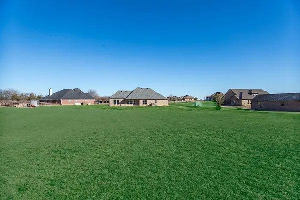 $540,000 | 1006 Johnson Trail, Bells, TX 75414