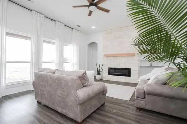$540,000 | 1006 Johnson Trail, Bells, TX 75414